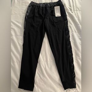 Lululemon Rise & Shine Trouser, never worn!